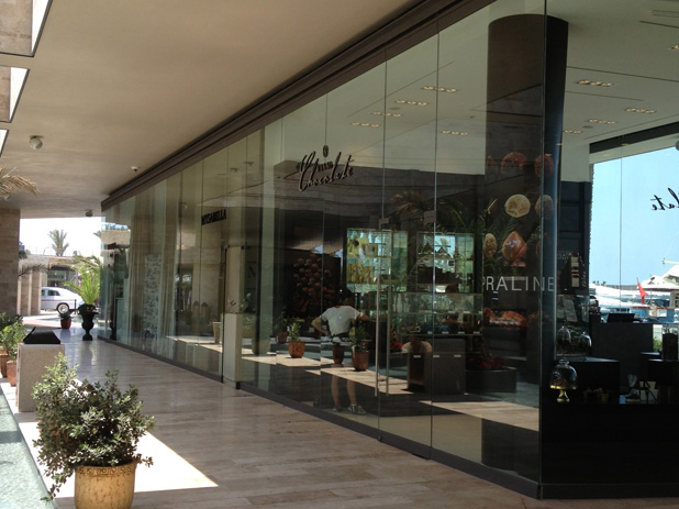 Palmarina has an excellent choice of restaurants, cafes and designer shops
