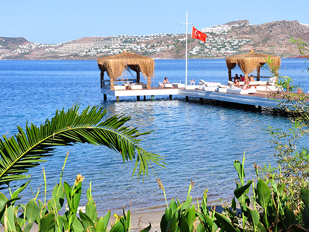 One of the beachside platforms available in Yalikavak to take full advantage of the warm Aegean Sea