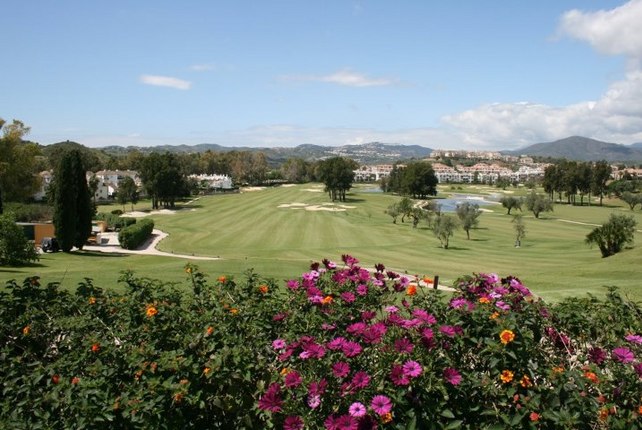 Mijas Golf is a beautiful location ideal for golfers near the resorts of La Cala de Mijas and Fuengirola