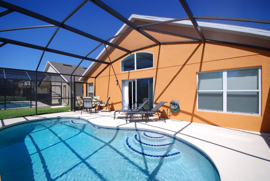 Villa FL003 - Veranda Palms Resort 4 bedroom holiday villa in Kissimmee, Florida. Showing the lanai