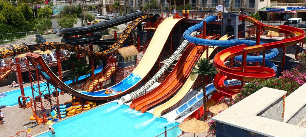 Privates of the Cactus Waterpark, photo showing the many twisting waterslides