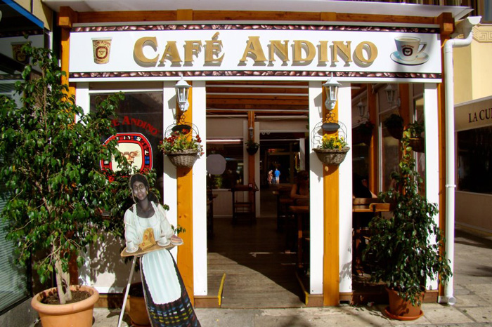 Café Andino in Fuengirola, showing the shop entrance