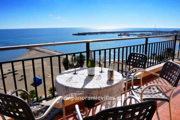 Fuengirola Beachfront Apartment SP090